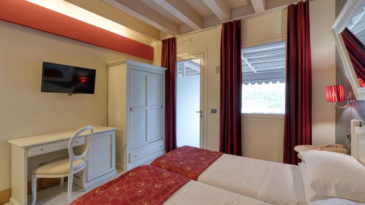 Hotel Fiera Di Brescia Exterior foto